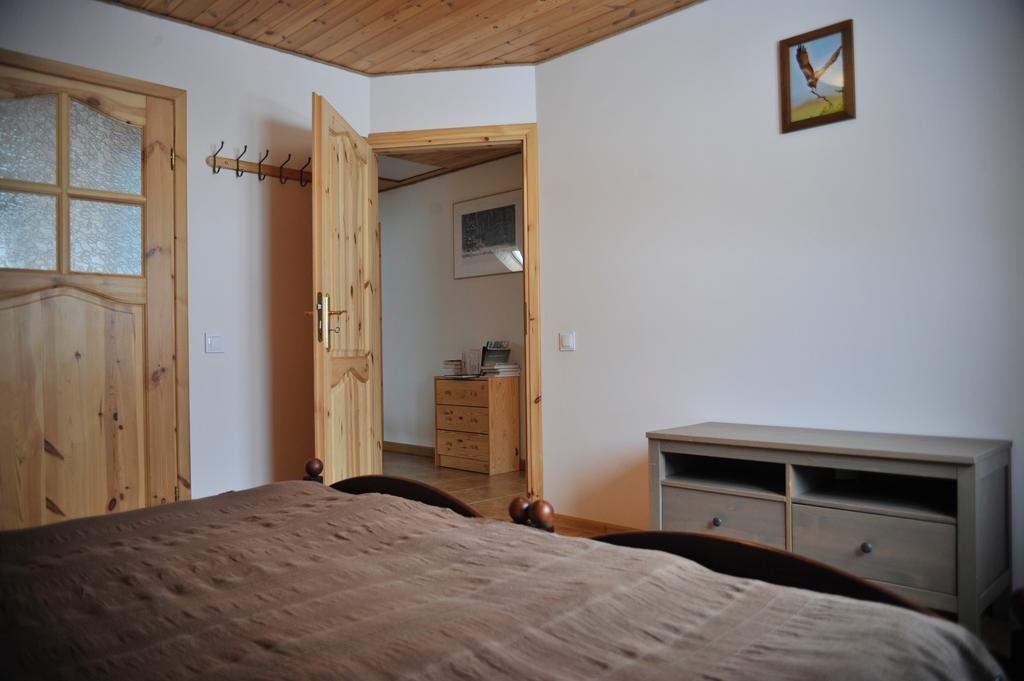 "Pod Szumiaca Topola" Apartamento Białowieża Exterior foto