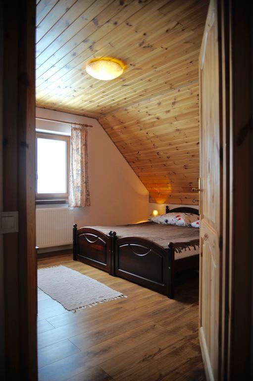 "Pod Szumiaca Topola" Apartamento Białowieża Exterior foto